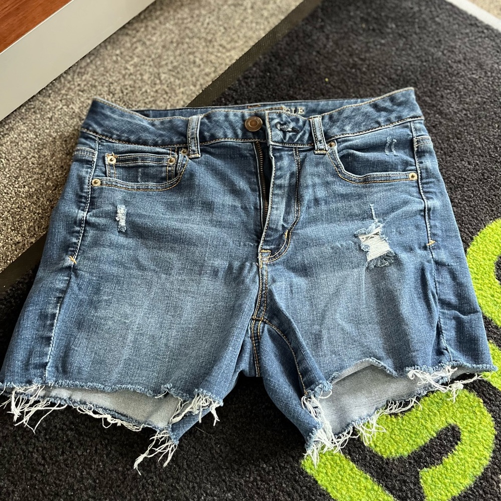 American Eagle Hi-Rise Shortie